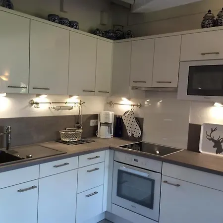 Haeusler Apartment *